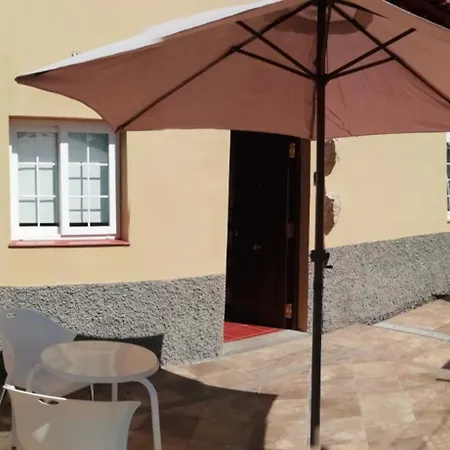 Tapias, Casa Don Juan Nyaraló *