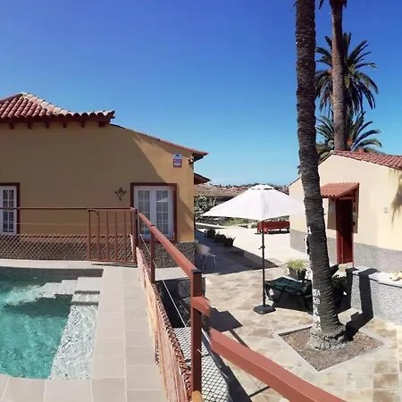 Tapias, Casa Don Juan Nyaraló