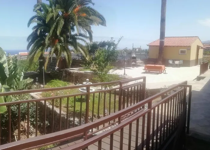 Tapias, Casa Don Juan *